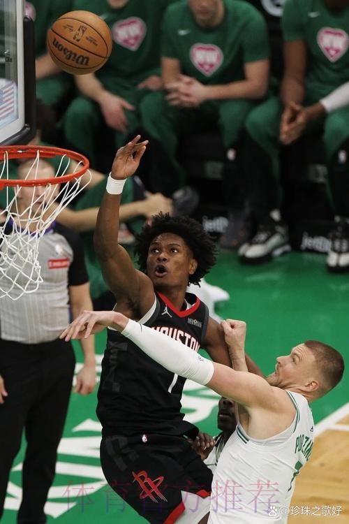 阿门全场31分13篮板6助攻,命中9次罚球创个人生涯新高 阿门全场31分13篮板6助攻,命中9次罚球创个人生涯新高